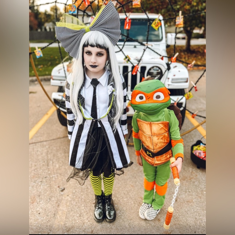 GIRLS BEETLEJUICE Costume SET